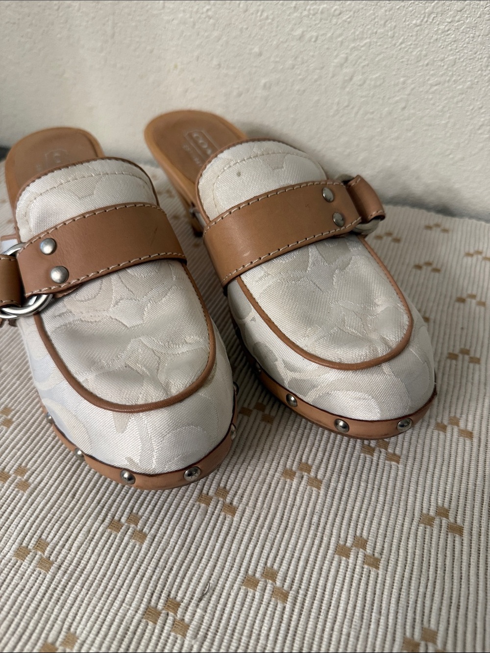 Coach Raina Signature Jacquard Wooden Clogs Mules Tan White Size 7 - Picture 4 of 14
